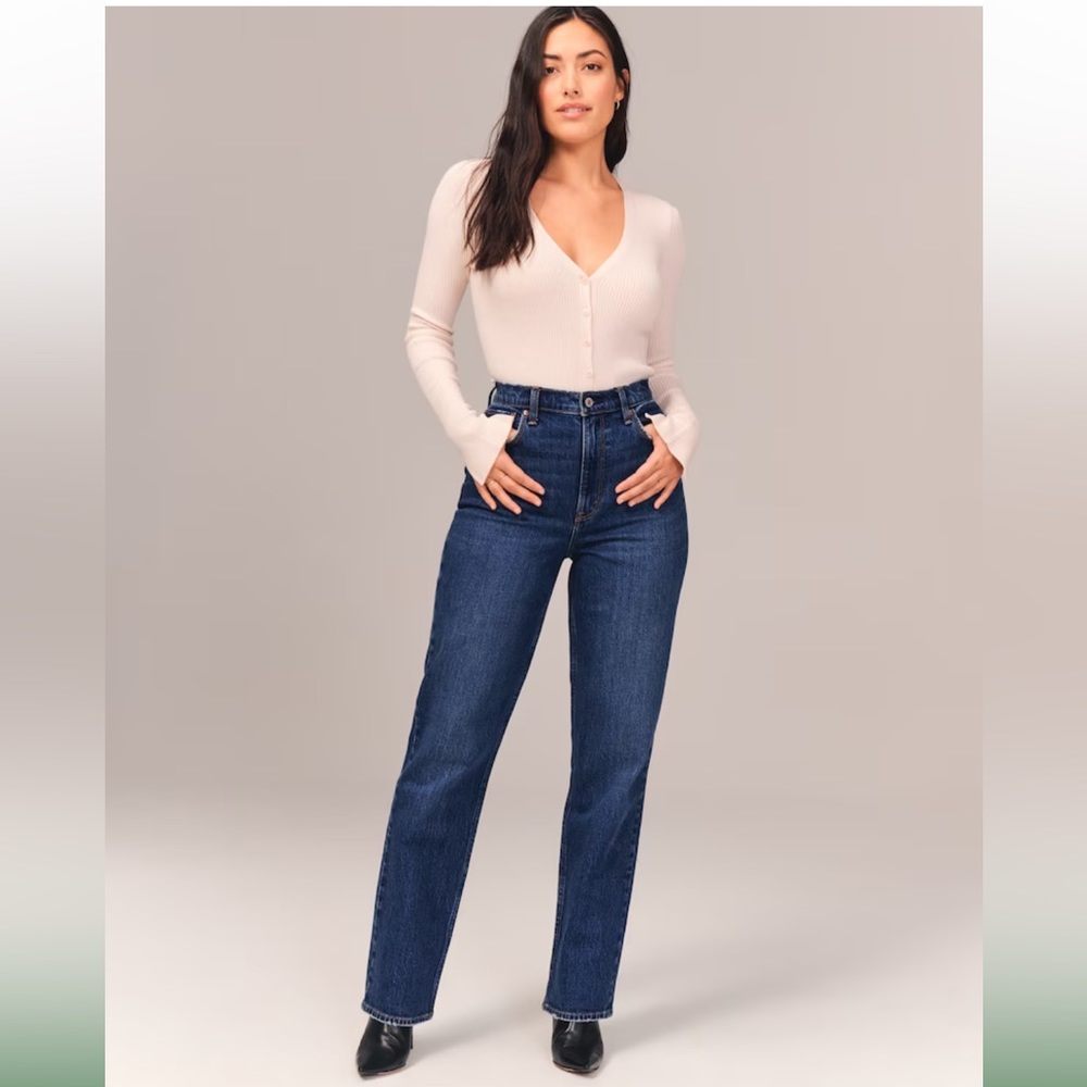 Curve Love Ultra High Rise 90s Straight Jean